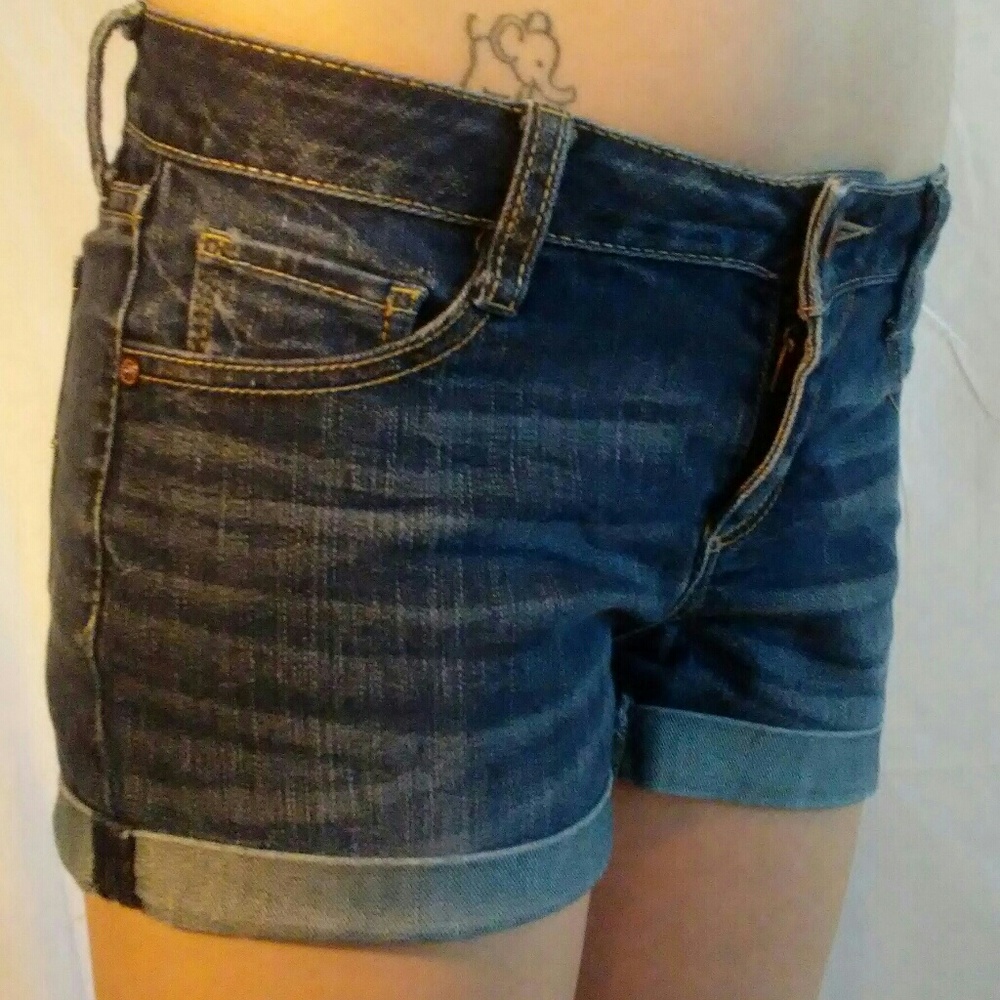 Arizona Jeans Cuffed Shorts, Size 5